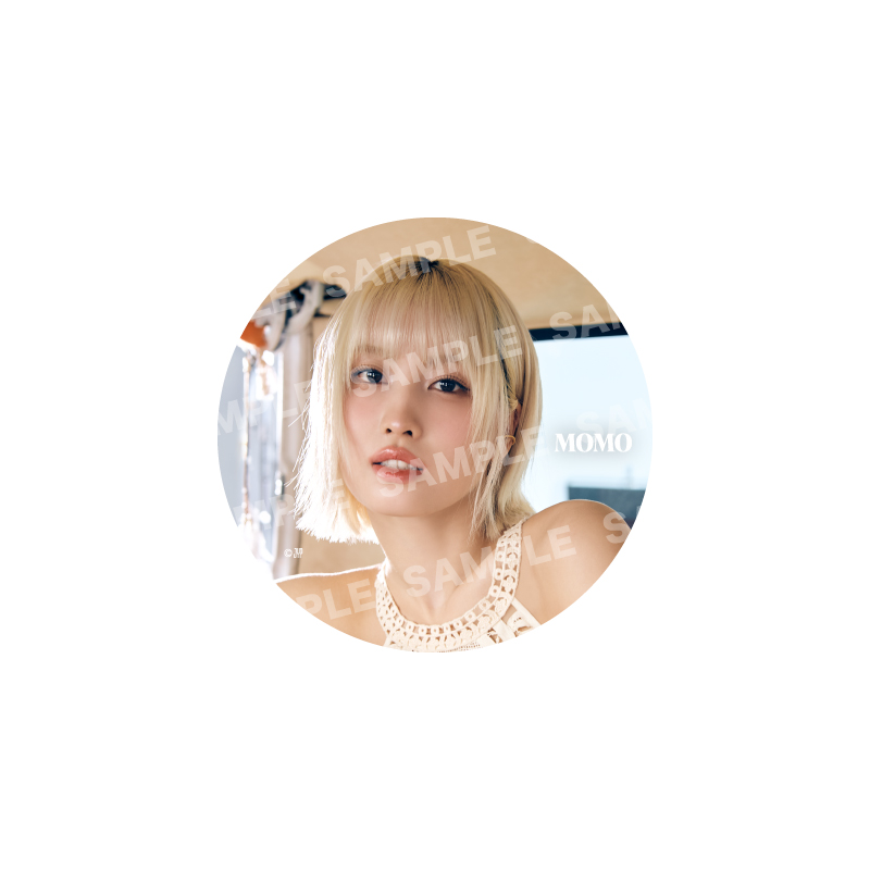 缶バッチ【MOMO】