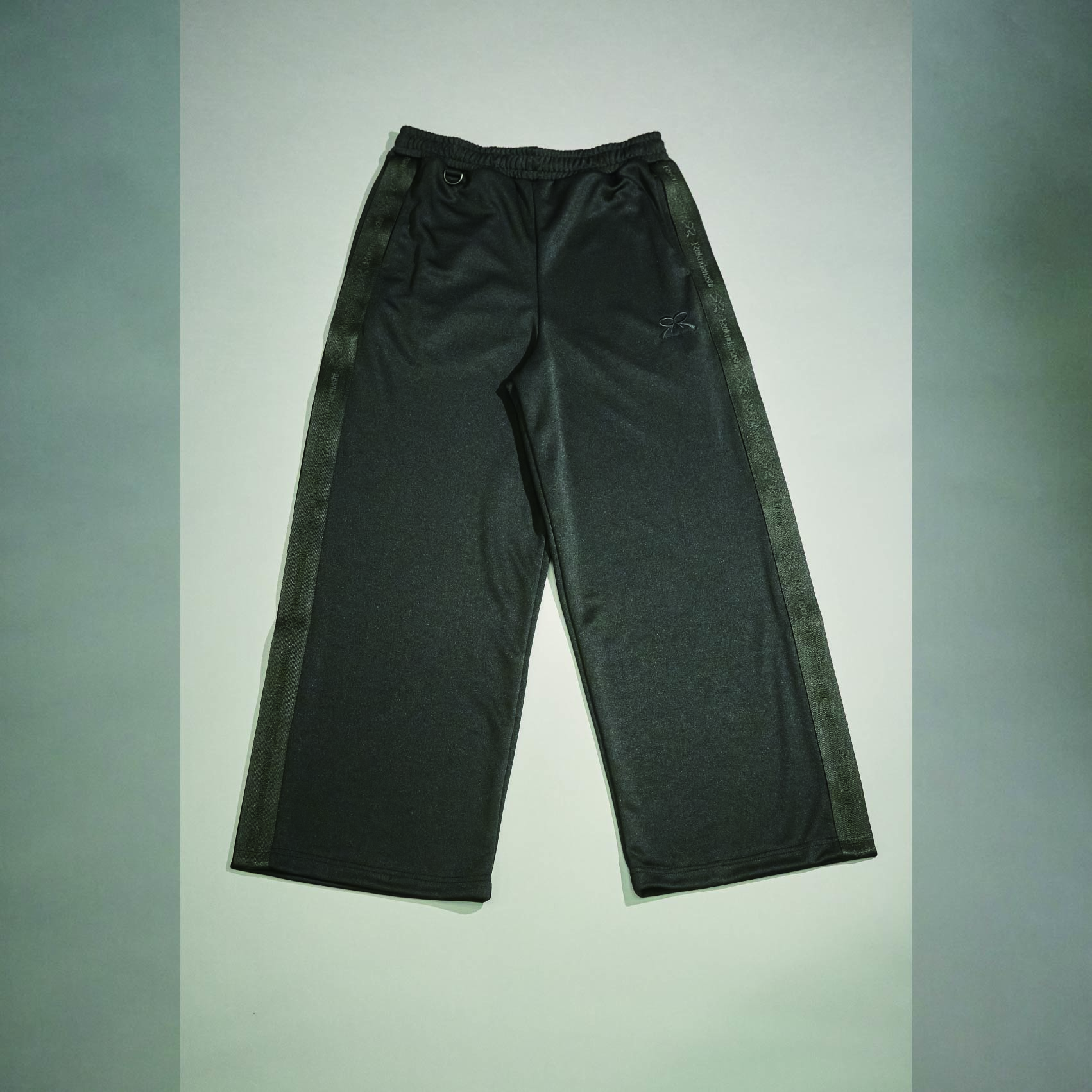 【Rokudenashi】Track Pants