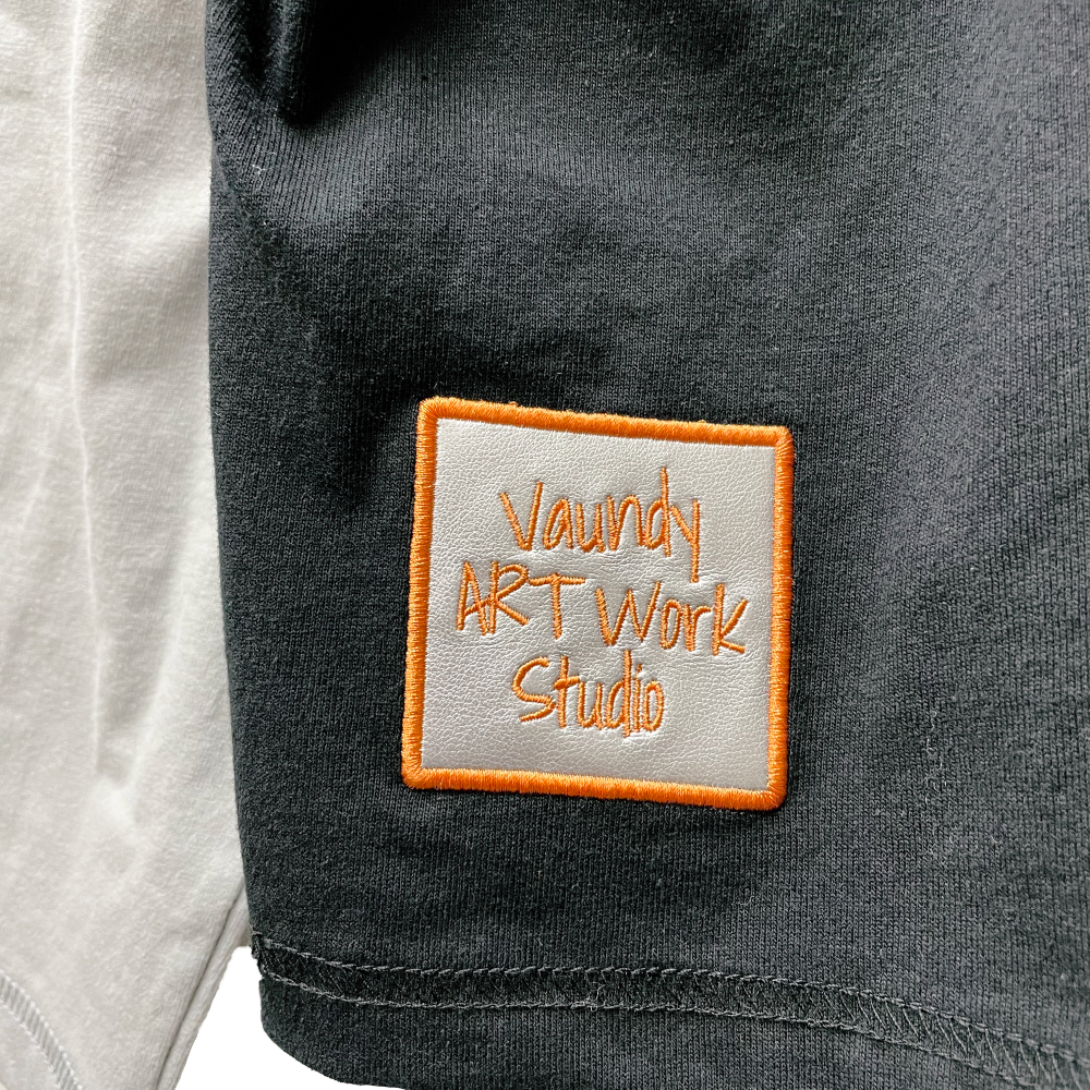 商品詳細ページ | Vaundy ONLINE STORE | Logo Layered T-shirt