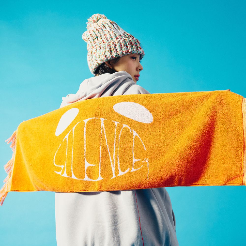 Glitter Logo Towel "SILENCE"