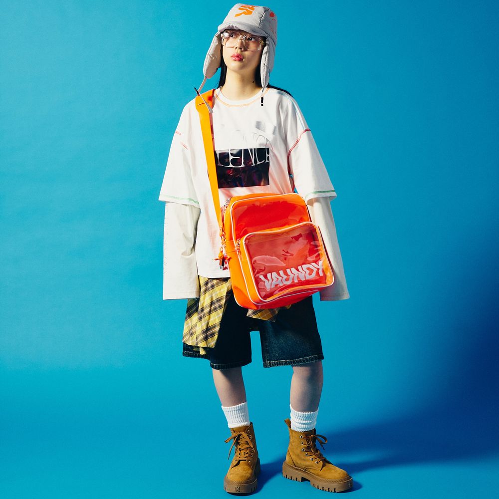 商品詳細ページ | Vaundy ONLINE STORE | Patent Leather Shoulder Bag