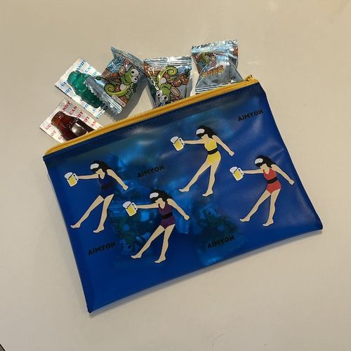 温泉プールで乾杯 ポーチ