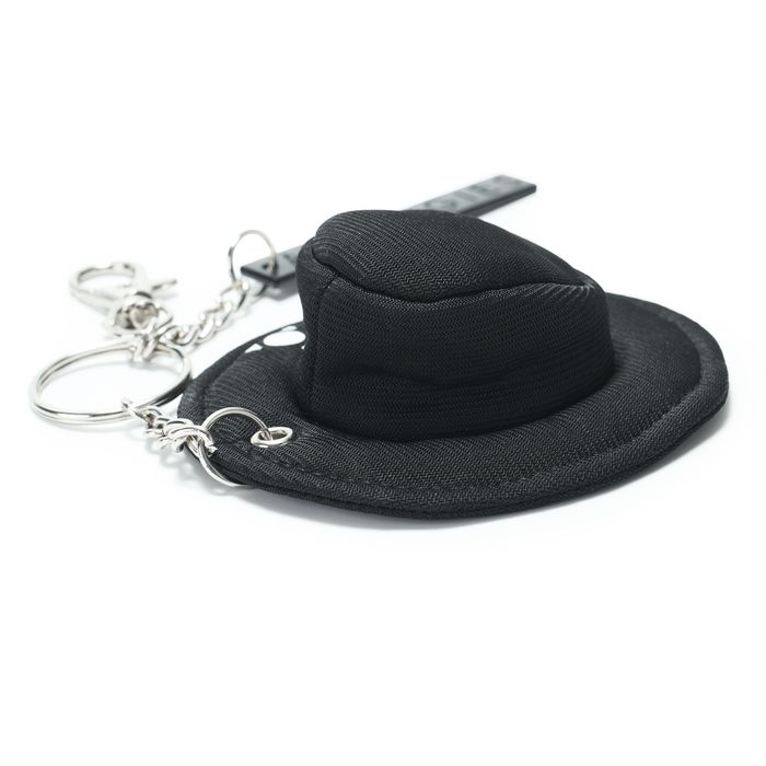 amazarashi Hat Keychain