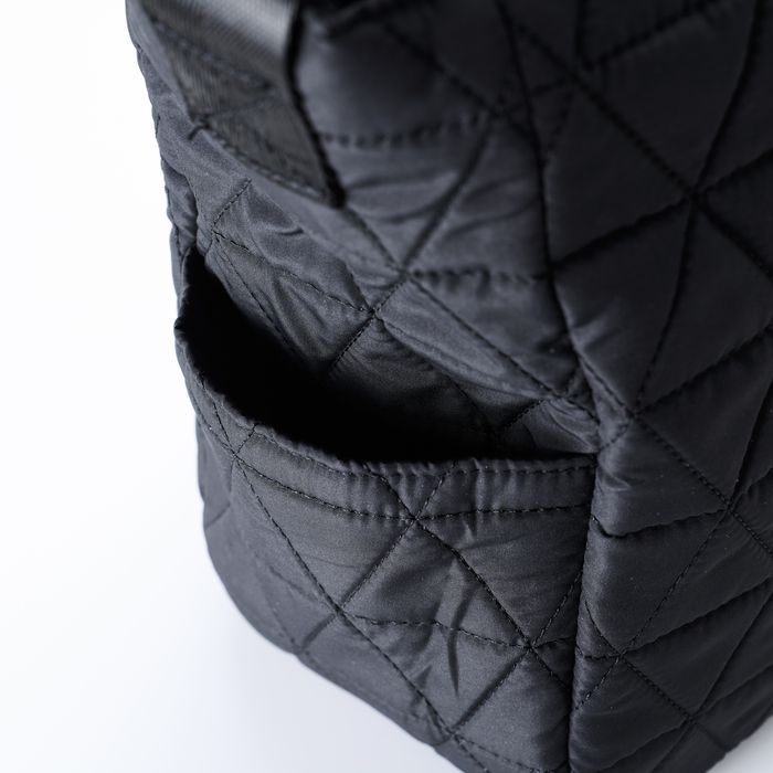 amazarashi Logo Quilting Shoulder Bag