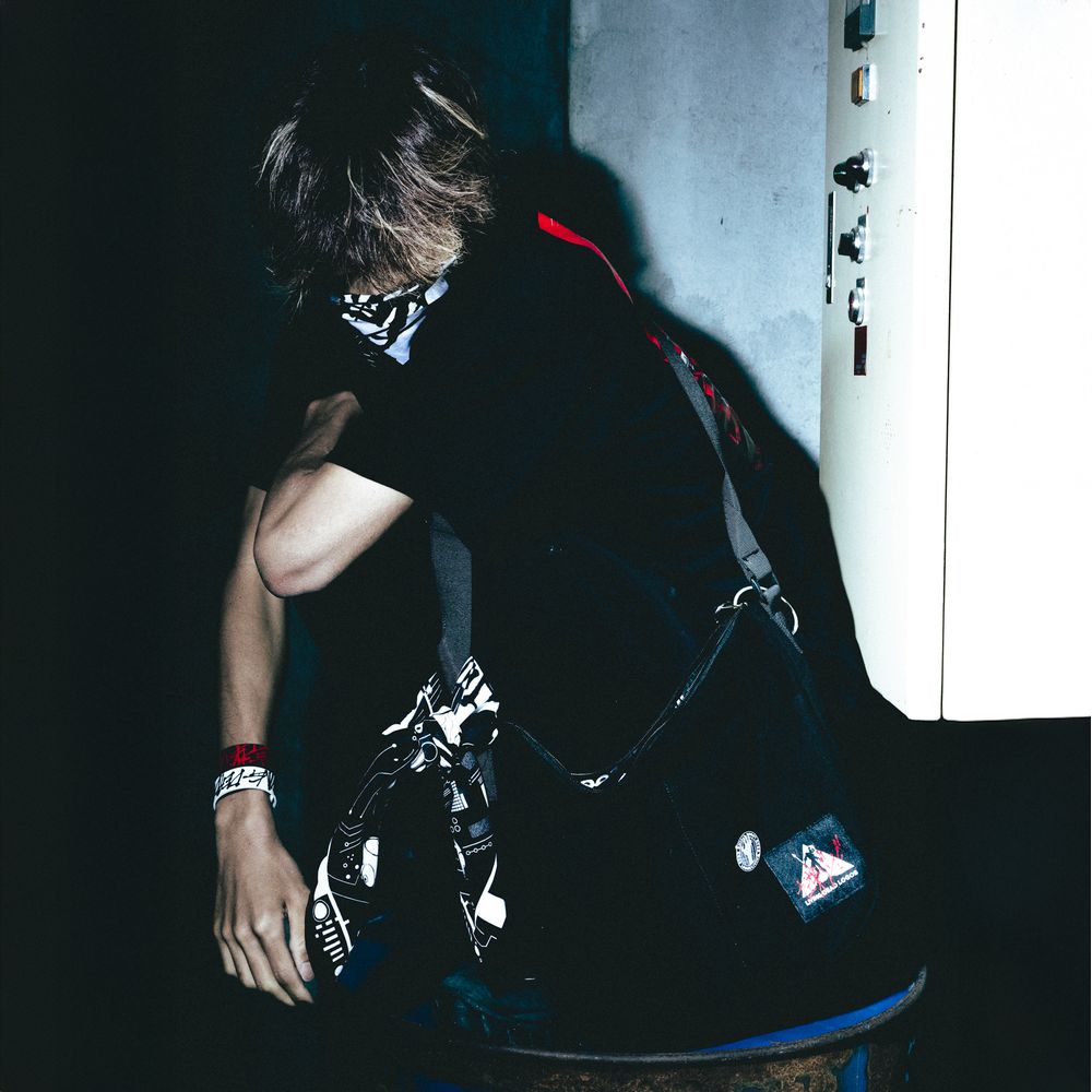 商品詳細ページ | amazarashi official store | 言葉ゾンビ Shoulder Bag