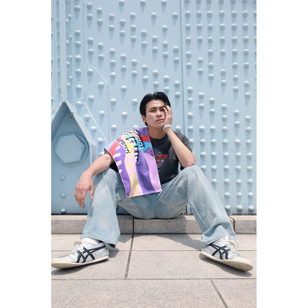 カラフルミステリーフェイスタオル