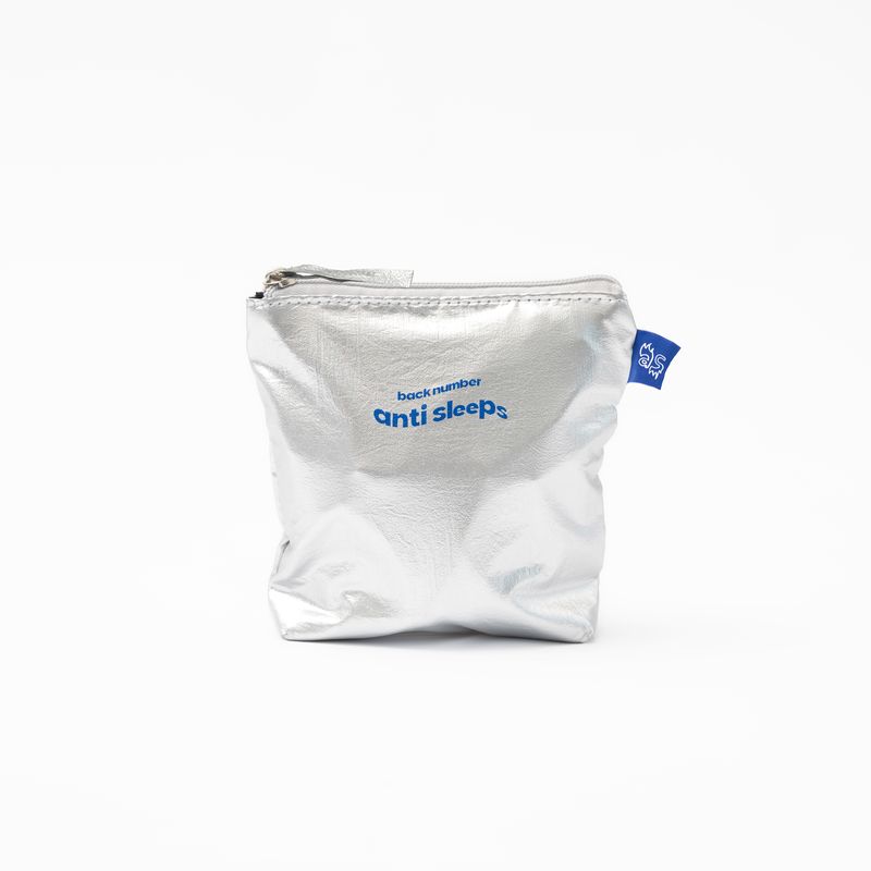 メタリックポーチ