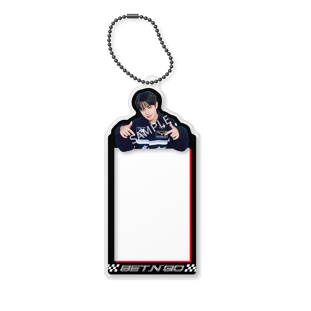 ランダムフォトカードホルダー(フォトカード2枚付き/全７種)(2025 EVNNE CONCERT [SET N GO] JAPAN)