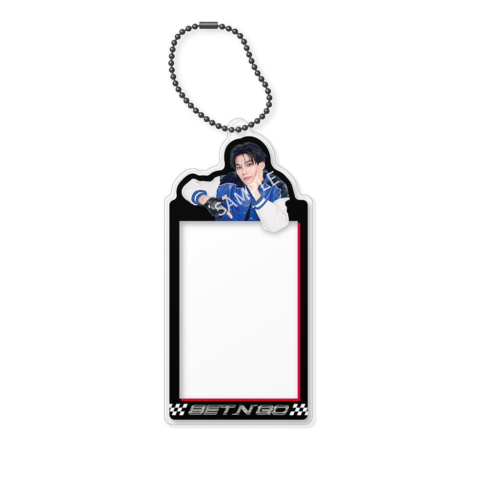 ランダムフォトカードホルダー(フォトカード2枚付き/全７種)(2025 EVNNE CONCERT [SET N GO] JAPAN)