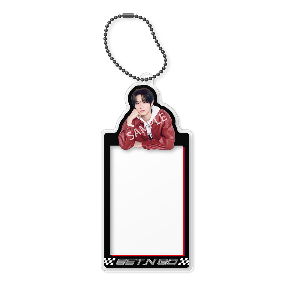 ランダムフォトカードホルダー(フォトカード2枚付き/全７種)(2025 EVNNE CONCERT [SET N GO] JAPAN)