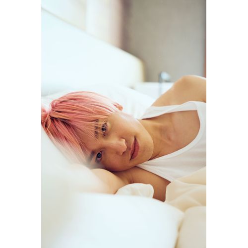 【entrance会員限定】『兼近大樹 1st写真集「虚構」』(ファンクラブ版カバー限定仕様)