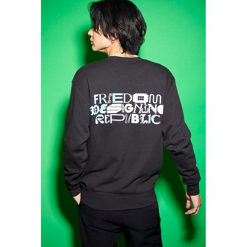 FREEDOM DESIGNING REPUBLICスウェット