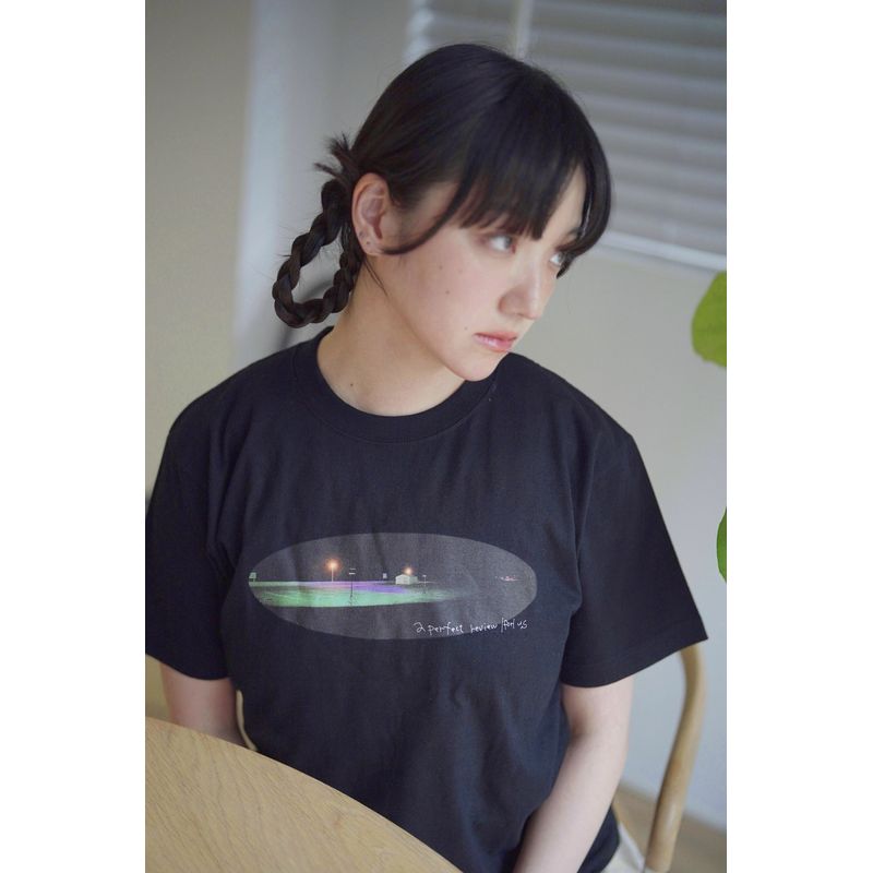 【Laura day romance】 a perfect night T-shirt