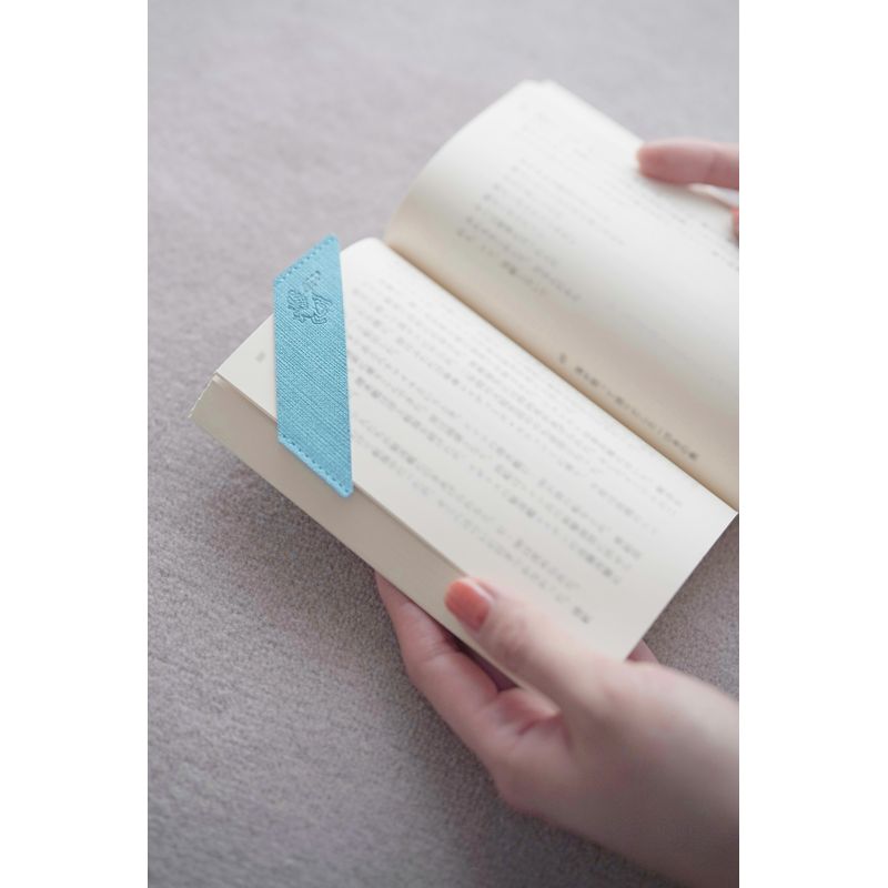 【Laura day romance】 into blue bookmark ＜Dr.礒本雄太デザイン＞
