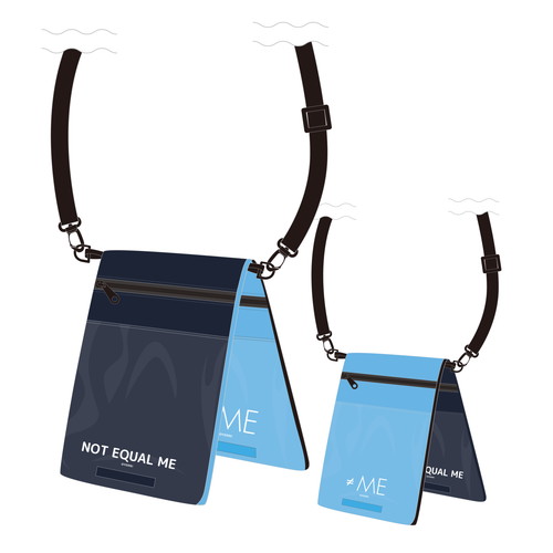 ≠ME 公式リバーシブルパスポートバッグ 2024