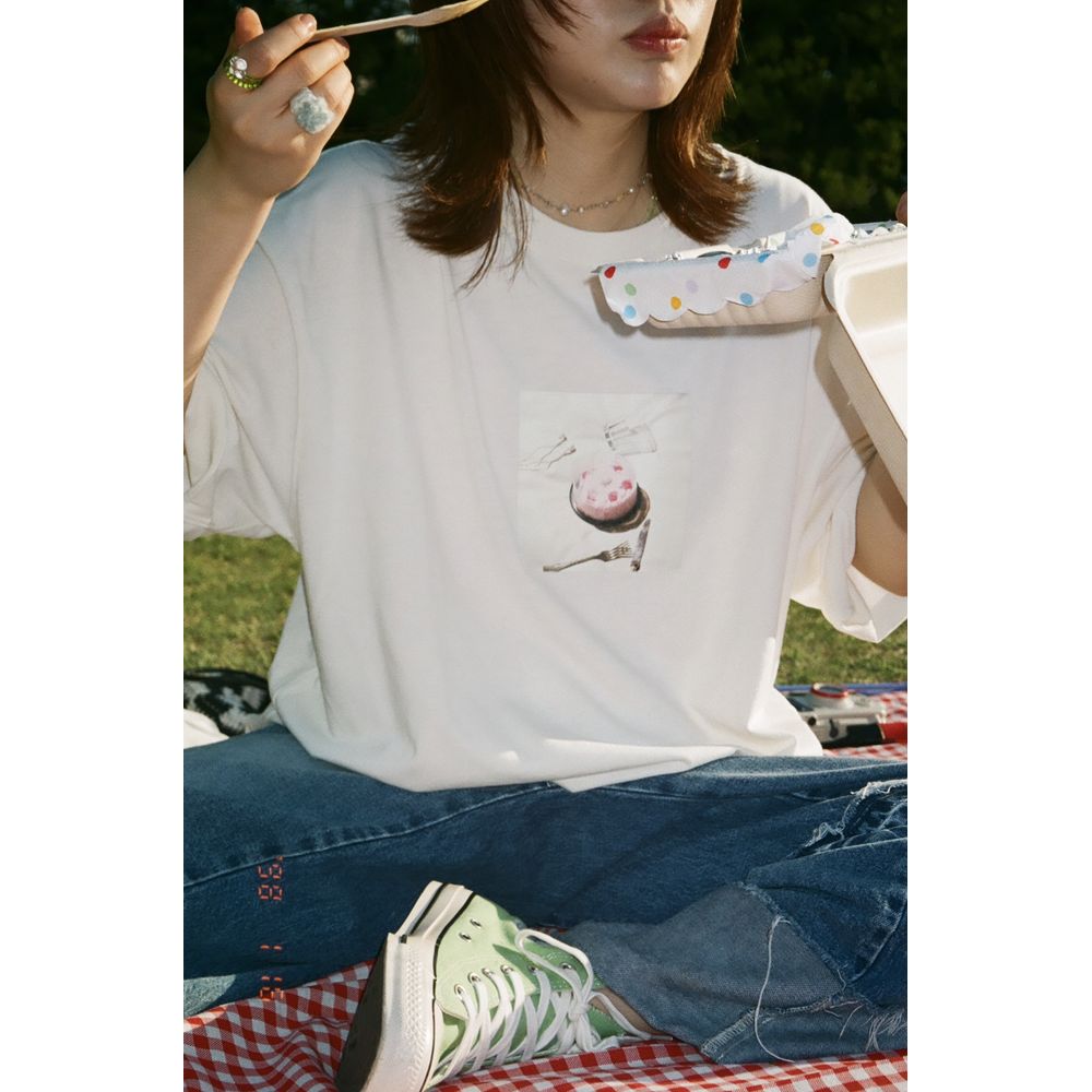 商品詳細ページ | にしな オフィシャルストア | 潰れたケーキさんTシャツ