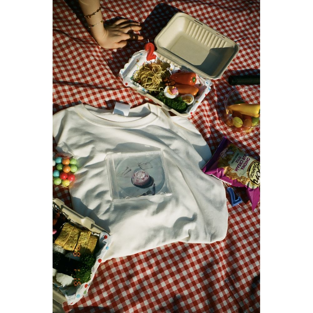 潰れたケーキさんTシャツ