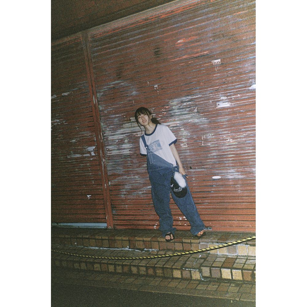 夢見る小鹿ちゃんt-shirt(white × navy)