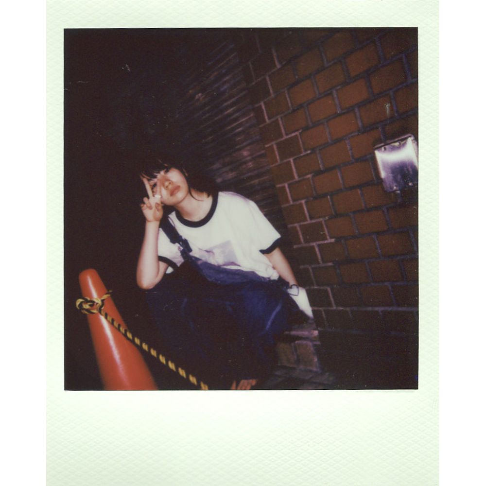 夢見る小鹿ちゃんt-shirt(white × navy)