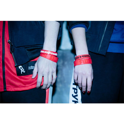 目玉ロゴラバーバンド/オールレッド