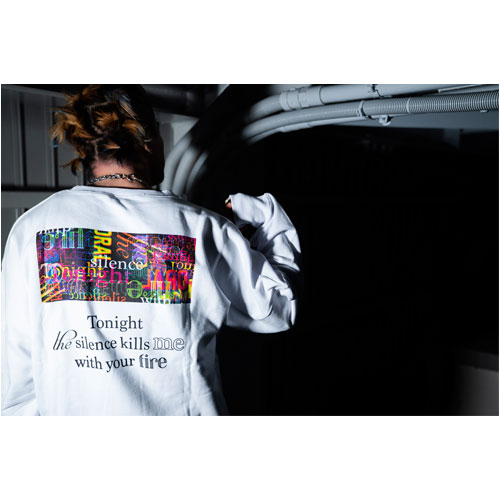 ネオンタイポスウェット/チャコール