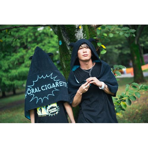 クラウンロゴフーディータオル/ブラック×ブルー