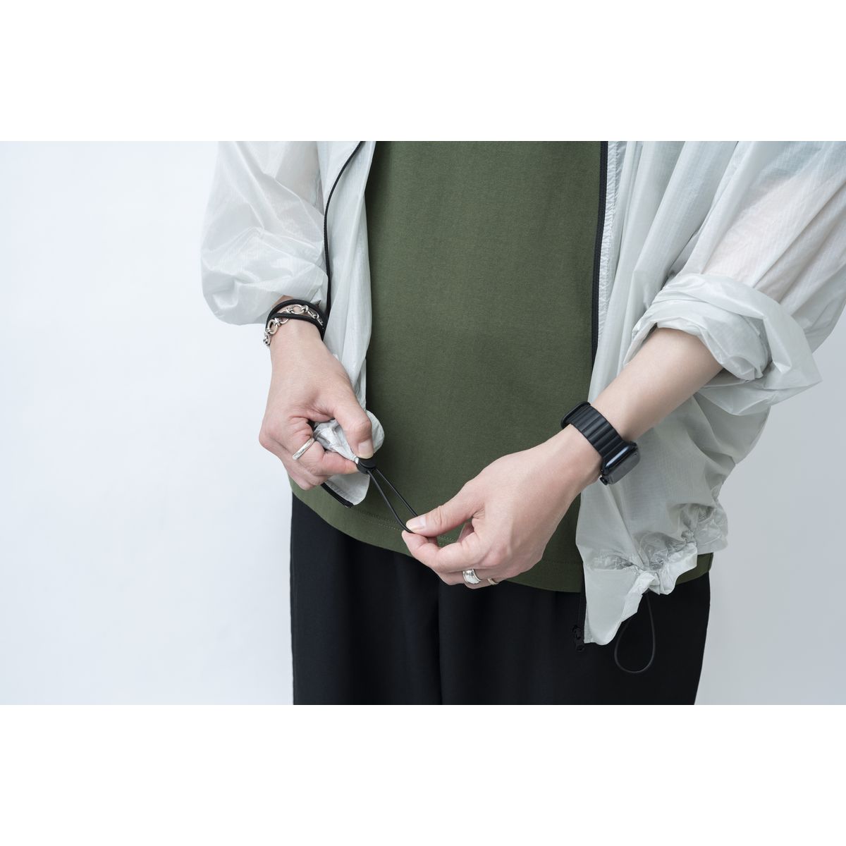 “透明” PACKABLE JACKET
