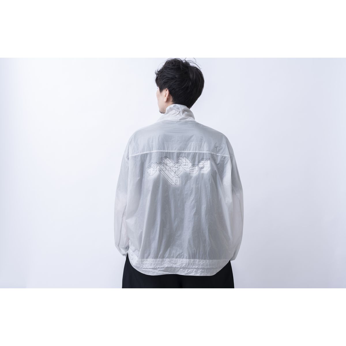 “透明” PACKABLE JACKET