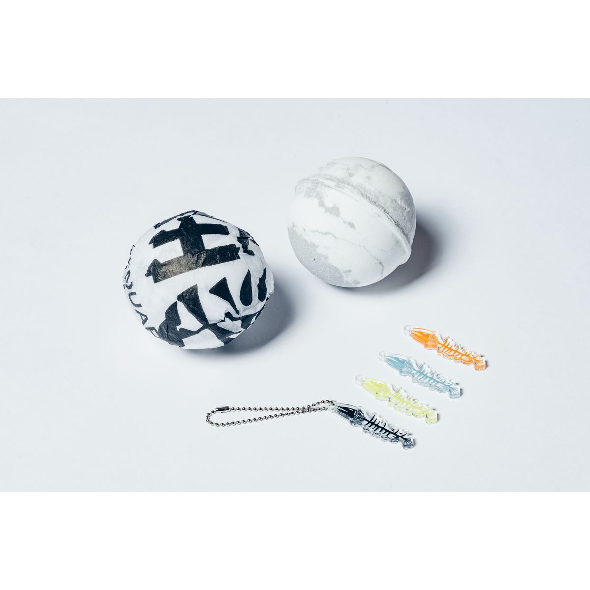 BATH BOMB “怪獣の湯”