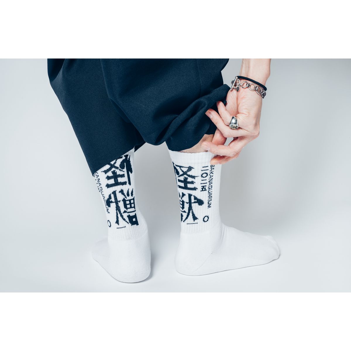 SOCKS “怪獣”