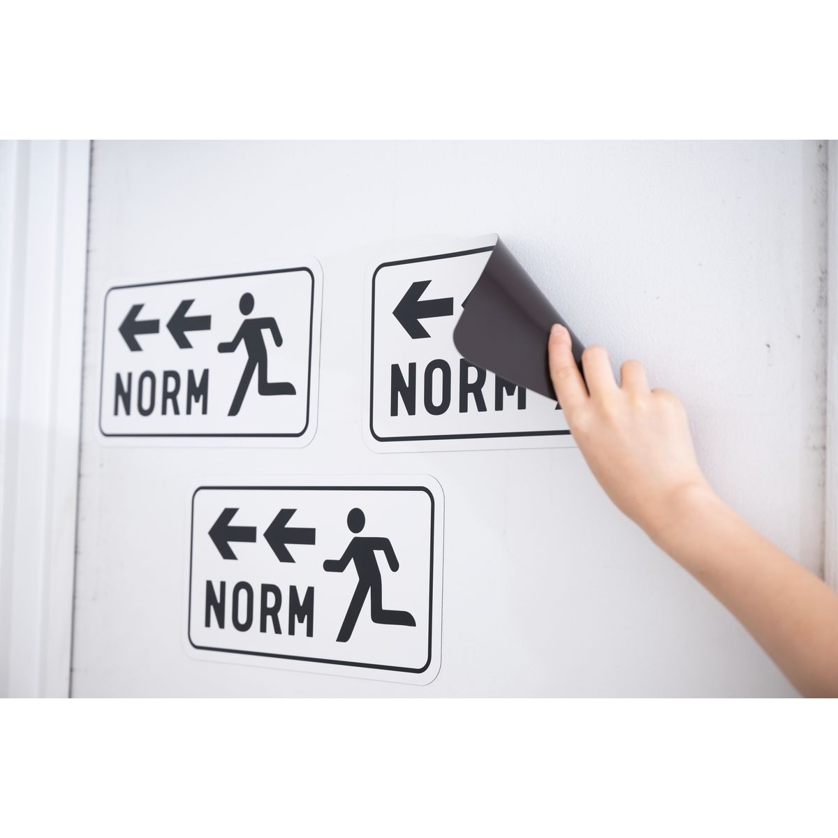 NORM MAGNET & STICKER SET