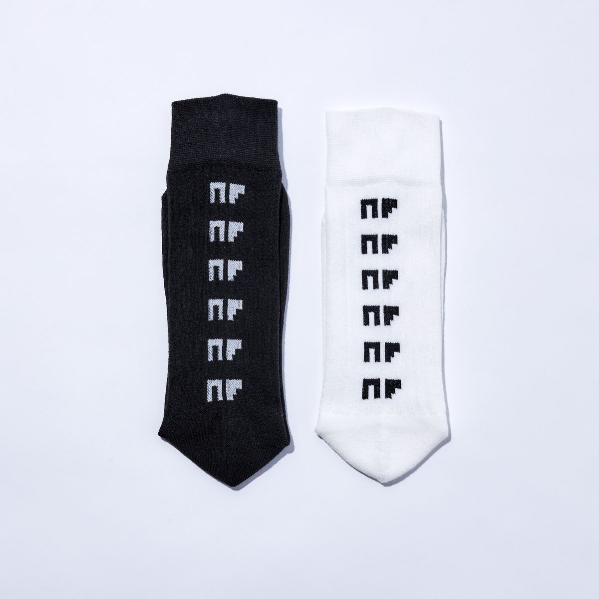 CHICSTOCKS × NF SOCKS SET
