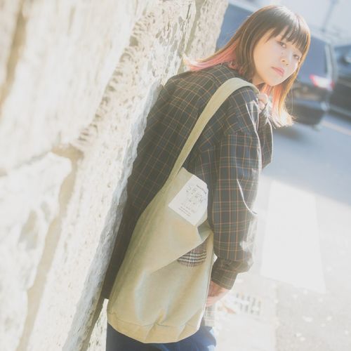 ポケット付きコーデュロイトート/ライトベージュ