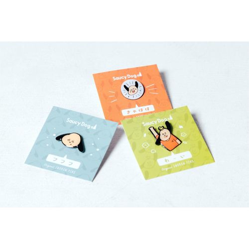 オリジナル犬くんピンバッジ(フフフ)