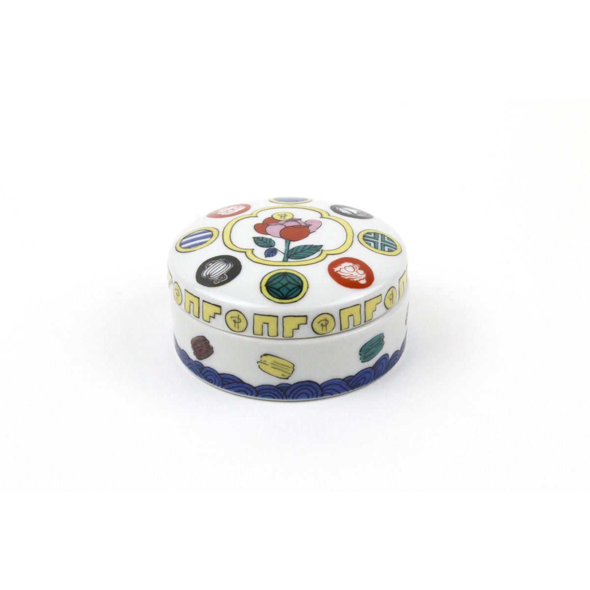 NF×PIERRE HERME PARIS× KUTANI SEAL BONBONNIERE