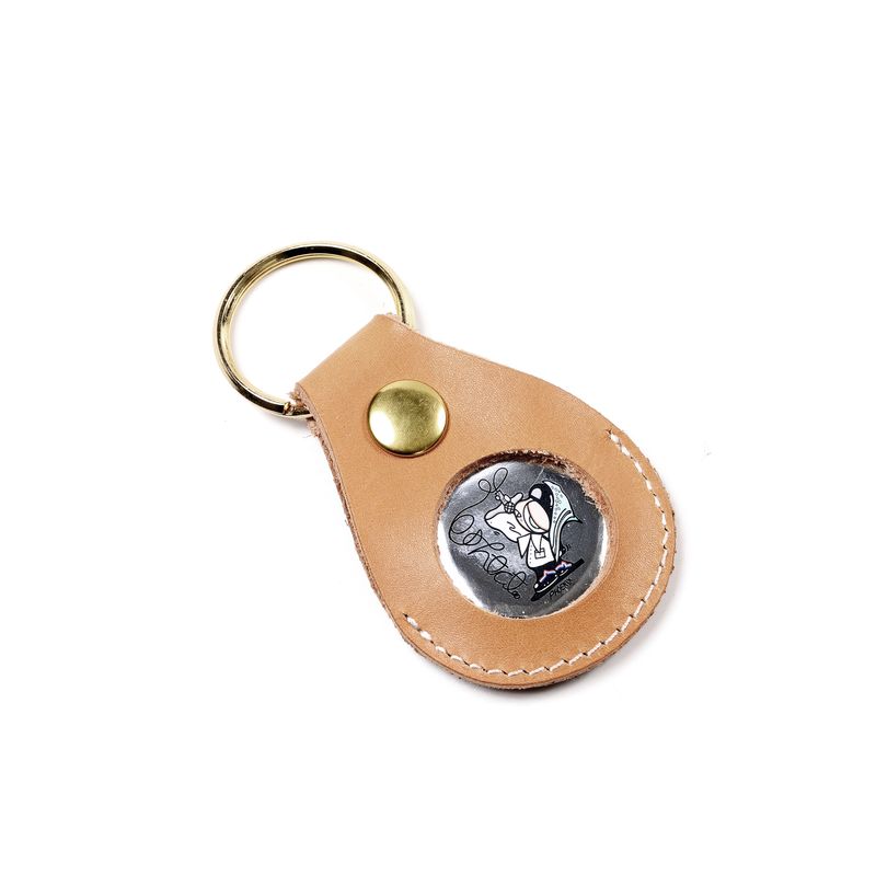 【TAKUYA∞の創り方】Air Tagレザーケース 缶バッジ8種類セット/ベージュ