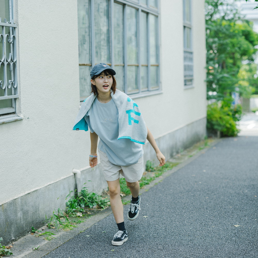 ロゴジャガードタオル [ライトグレー×アクアグリーン]