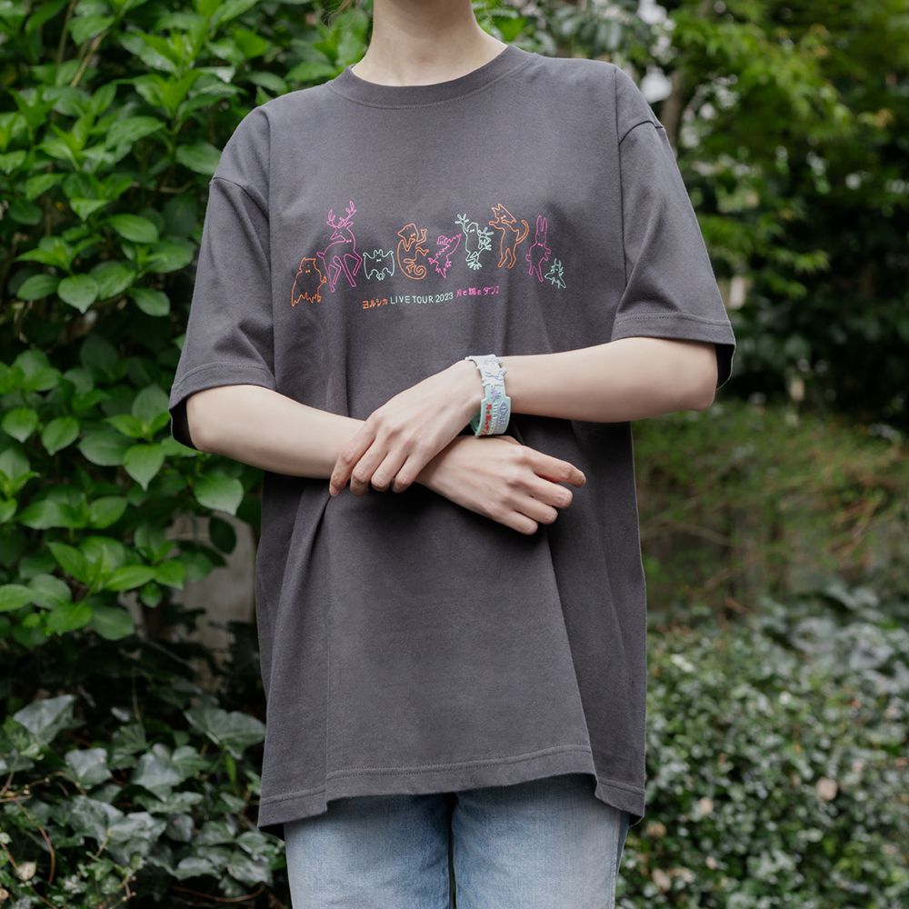 「月と猫のダンス」踊る動物Tシャツ〈スミ〉