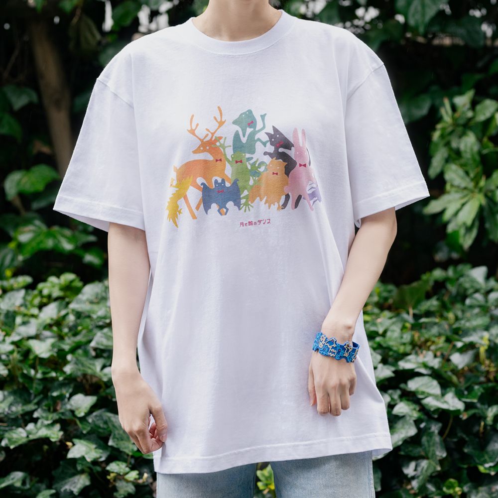 「月と猫のダンス」踊る動物Tシャツ〈白〉