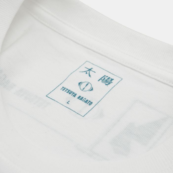 商品詳細ページ | ヨルシカ official store | 太陽:花コラージュ Tシャツ