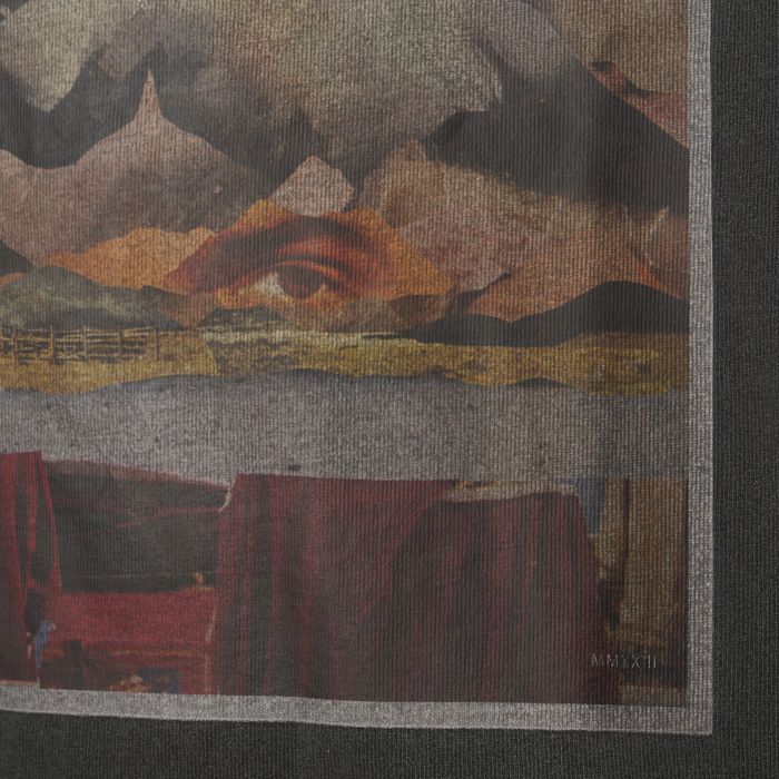 商品詳細ページ | ヨルシカ official store | 太陽:ピグメント Tシャツ