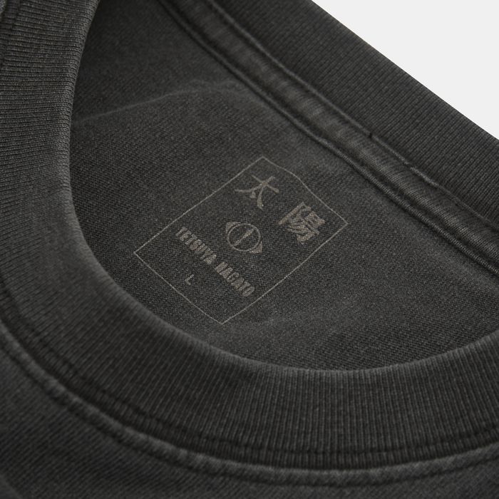 商品詳細ページ | ヨルシカ official store | 太陽:ピグメント Tシャツ