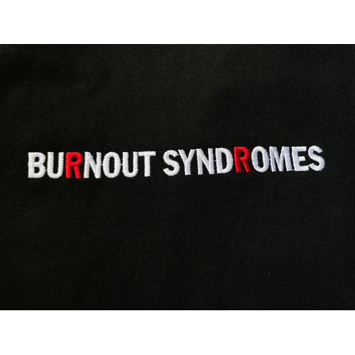 【BURNOUT SYNDROMES】LOGO刺繍ロングスリーブTシャツ